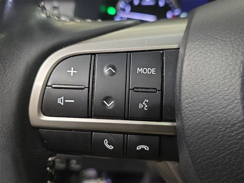 Used 2016 Lexus ES 350 w/ Luxury Package w/Wood Trim image 20