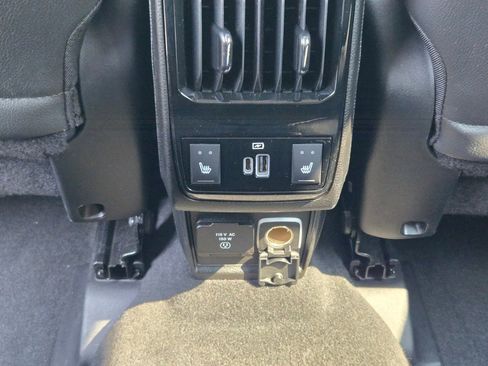 Used 2022 Jeep Compass Limited w/ Elite Group image 18
