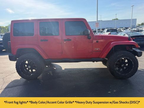 Used 2017 Jeep Wrangler Unlimited Sahara AWD/4WD image 6