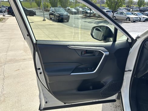 Certified 2023 Toyota RAV4 LE AWD/4WD image 13