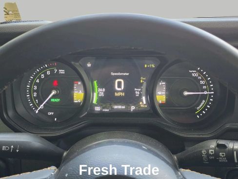 Used 2024 Jeep Wrangler Unlimited AWD/4WD image 13