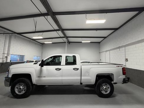 Used 2017 Chevrolet Silverado 2500 W/T image 6