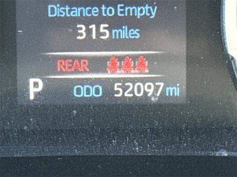 Used 2021 Toyota RAV4 XLE image 28