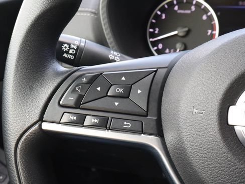 Used 2024 Nissan Sentra SV FWD image 25
