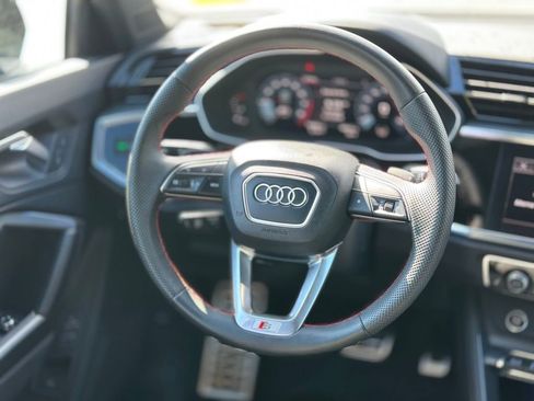Used 2025 Audi Q3 2.0T Premium Plus w/ Premium Plus Package AWD/4WD image 11