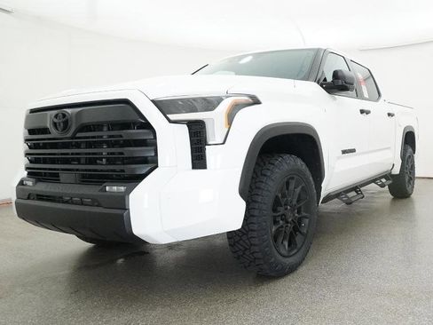 New 2026 Toyota Tundra SR5 AWD/4WD image 18