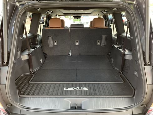 Used 2026 Lexus GX 550 AWD/4WD image 34