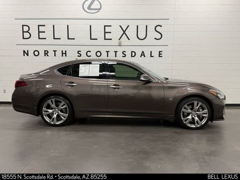 Used 2016 INFINITI Q70 3.7 w/ Sport Package image 3