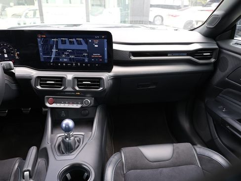 Used 2025 Ford Mustang Dark Horse image 21