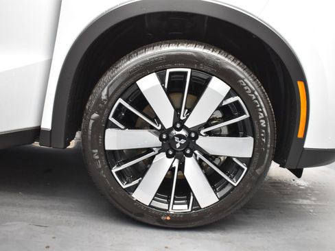 New 2026 Mitsubishi Outlander LE image 5