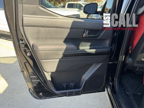 Used 2025 Toyota Tacoma TRD Pro image 17