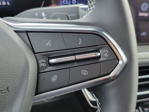 New 2027 Chevrolet Traverse LT w/ Midnight/Sport Edition AWD/4WD image 17