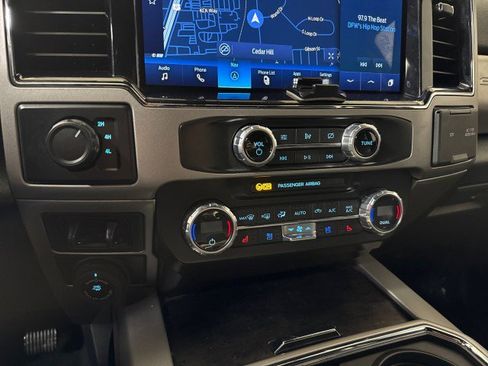 Used 2022 Ford F450 Lariat w/ Lariat Ultimate Package image 25