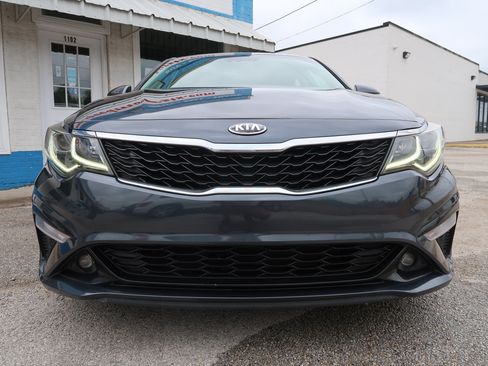 Used 2020 Kia Optima S FWD image 9