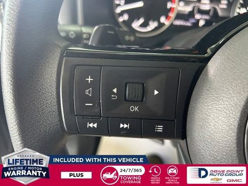 Used 2023 Nissan Rogue SV AWD/4WD image 17