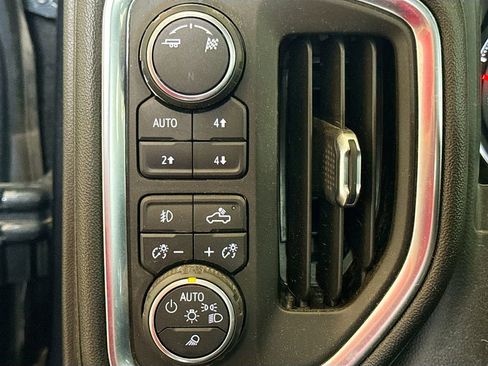 Used 2019 Chevrolet Silverado 1500 LT Trail Boss image 7