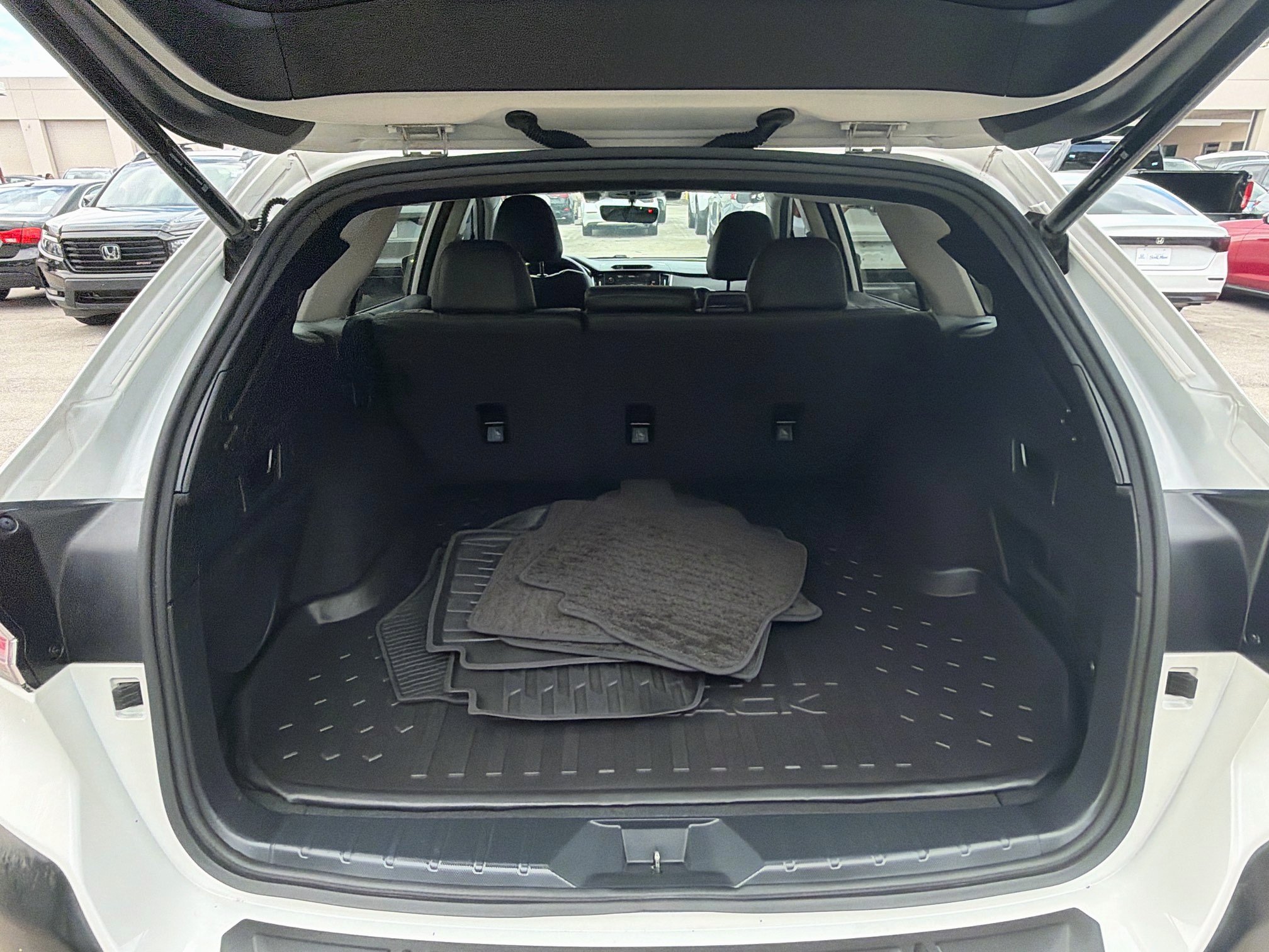 Used 2021 Subaru Outback Limited XT AWD/4WD image 25