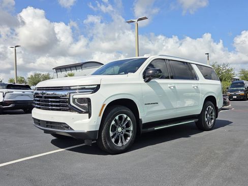 New 2026 Chevrolet Suburban LT w/ Comfort Package RWD image 2