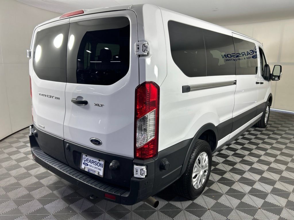 Used 2024 Ford Transit 350 XLT RWD image 4