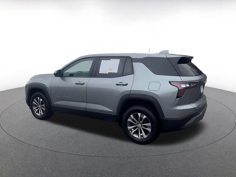 Used 2025 Chevrolet Equinox LT image 10