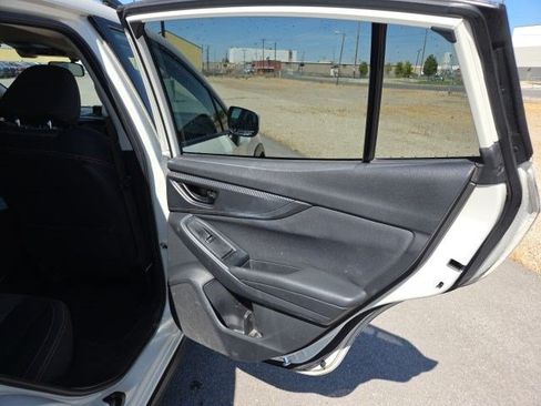 Used 2023 Subaru Crosstrek 2.0i Premium AWD/4WD image 17