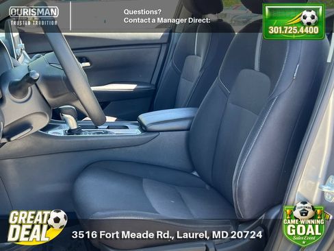 Used 2024 Nissan Sentra SV FWD image 6