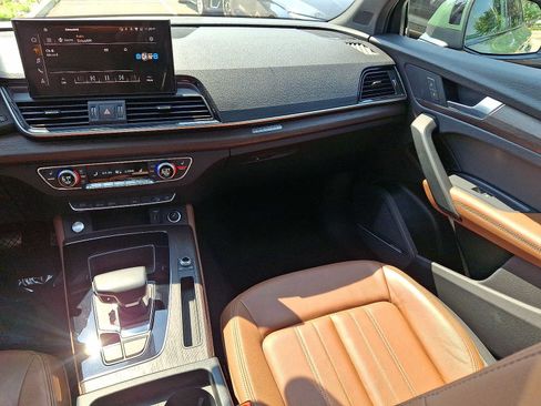 Used 2023 Audi Q5 2.0T Premium Plus w/ Premium Plus Package AWD/4WD image 11