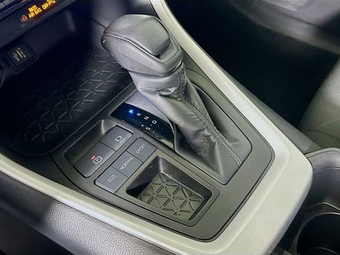 Certified 2024 Toyota RAV4 XLE FWD image 19
