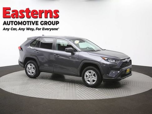 Used 2022 Toyota RAV4 LE AWD/4WD image 45