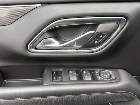 Used 2023 GMC Yukon AT4 w/ AT4 Premium Package image 12