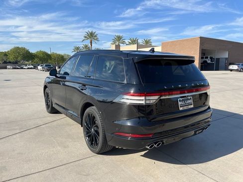Used 2022 Lincoln Aviator Reserve w/ Equipment Group 201A AWD/4WD image 9