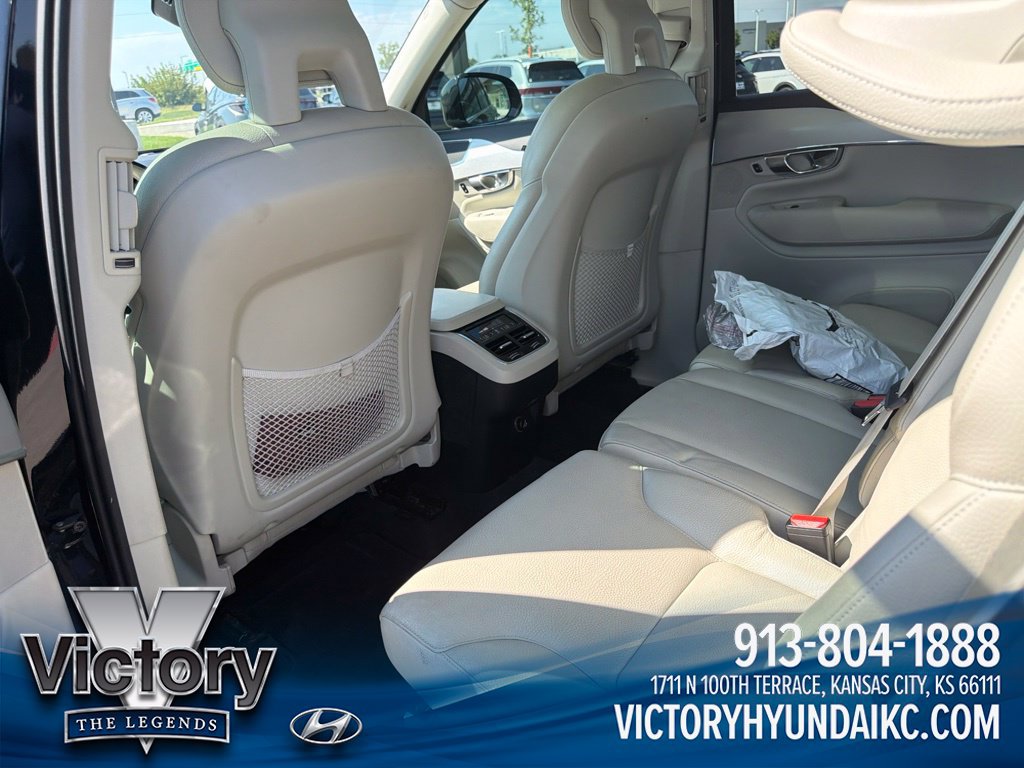 Used 2017 Volvo XC90 T6 Momentum w/ Vision Package AWD/4WD image 8
