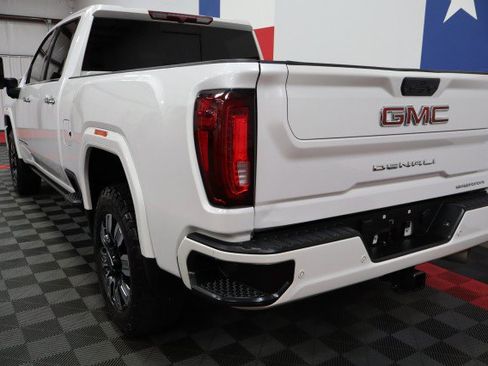 Used 2022 GMC Sierra 2500 Denali AWD/4WD image 12