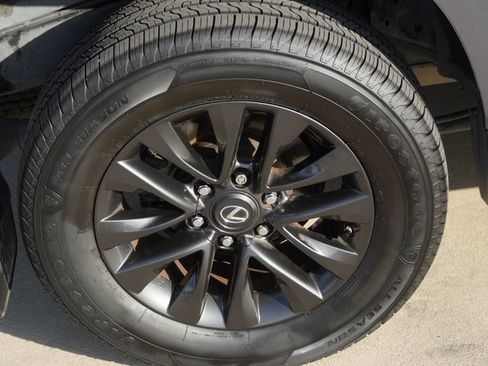 Used 2020 Lexus GX 460 Premium w/ Premium Package AWD/4WD image 11