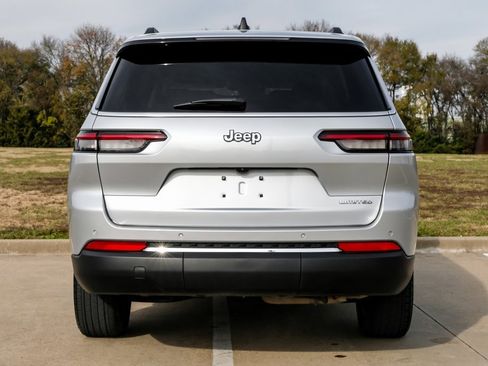 Used 2023 Jeep Grand Cherokee L Limited image 16