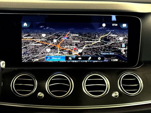 Used 2023 Mercedes-Benz E 350 4MATIC Sedan image 20