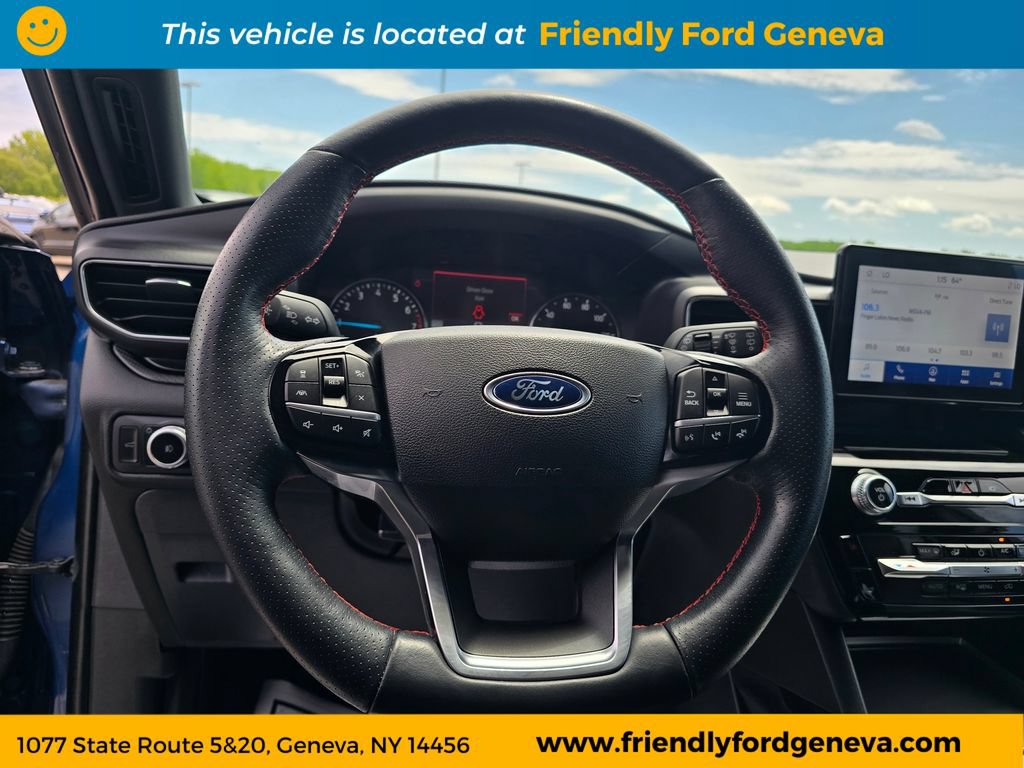 Used 2023 Ford Explorer ST-Line AWD/4WD image 21