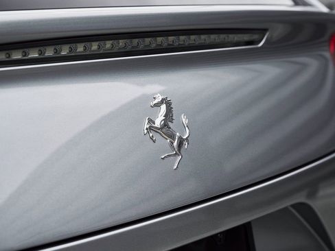Used 2020 Ferrari GTC4Lusso T RWD image 11