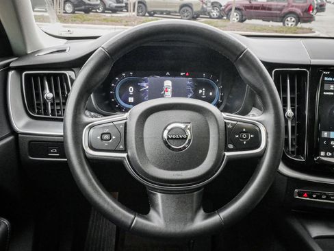 Used 2024 Volvo XC60 B5 Core image 18