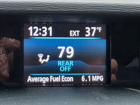 Used 2013 Toyota Sienna XLE image 7