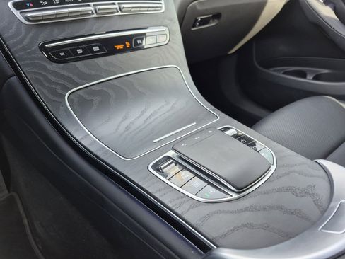 Used 2023 Mercedes-Benz GLC 300 4MATIC Coupe image 12