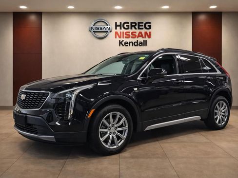 Used 2019 Cadillac XT4 Premium Luxury w/ Cold Weather Package image 3