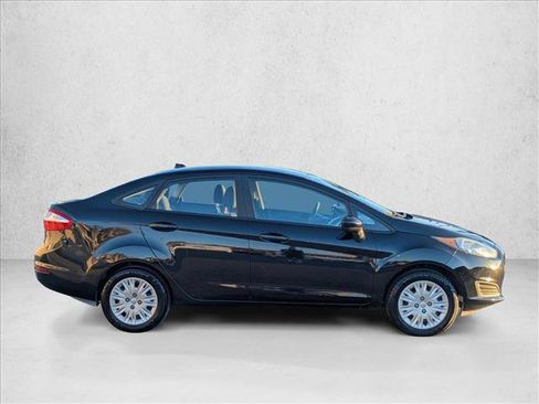 Used 2017 Ford Fiesta S image 4