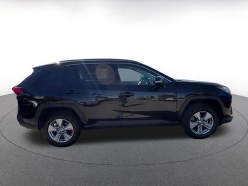 Used 2025 Toyota RAV4 XLE image 16