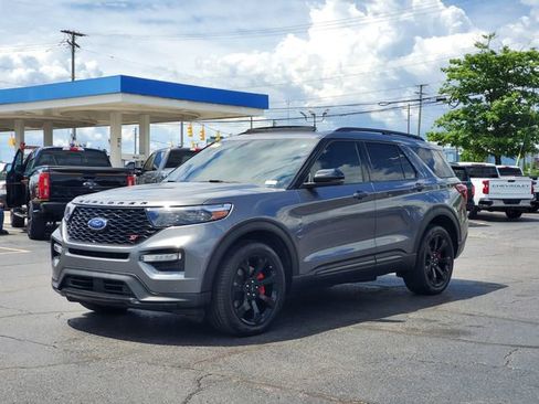 Used 2023 Ford Explorer ST w/ Equipment Group 401A AWD/4WD image 36