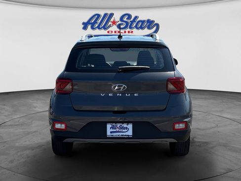 Used 2025 Hyundai Kona SEL FWD image 6