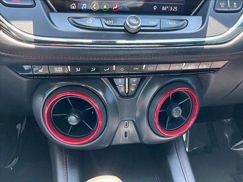 Used 2019 Chevrolet Blazer RS w/ LPO, Floor Liner Package FWD image 23