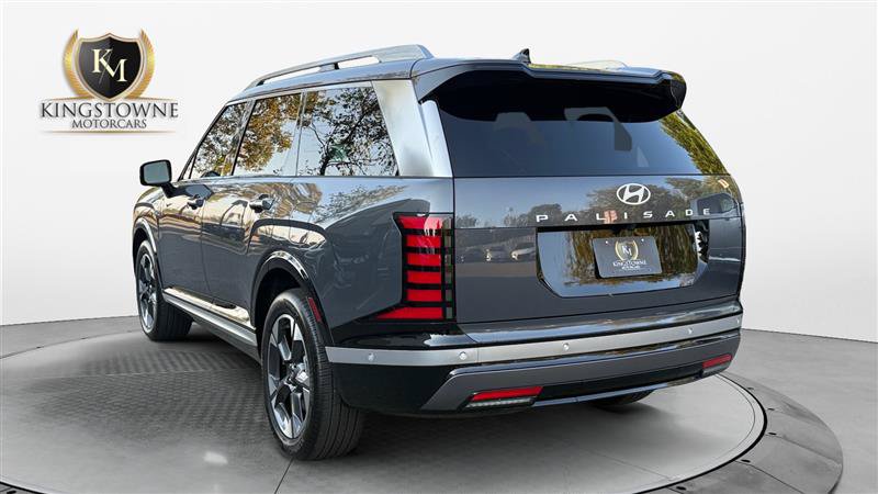 Used 2026 Hyundai Palisade Limited FWD image 3