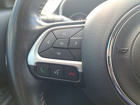 Used 2020 Jeep Compass Latitude w/ Popular Equipment Group image 20