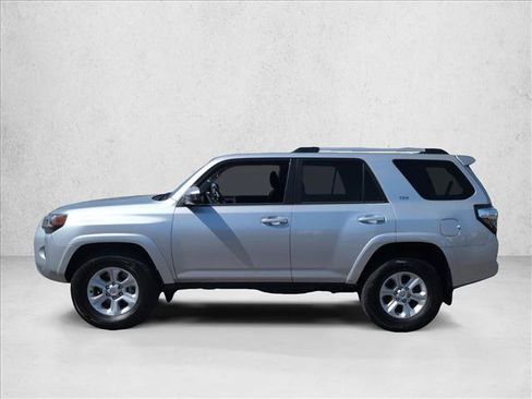 Used 2024 Toyota 4Runner SR5 RWD image 5